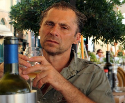 Анатолий Холоденко