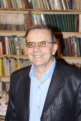 Александр Азовский