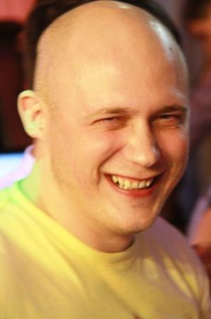 Денис Шапаренко