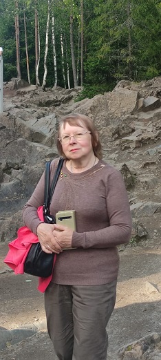 Елена Бирюкова