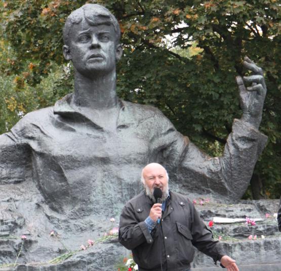 Сергей Дворецкий