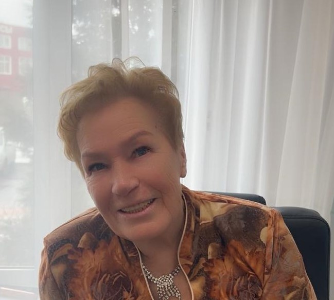 Лена Широкова