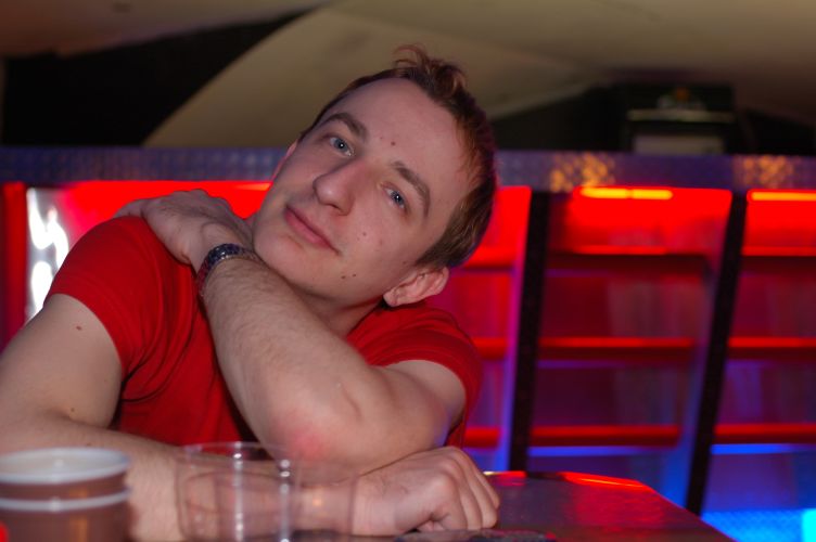 Денис Легезо