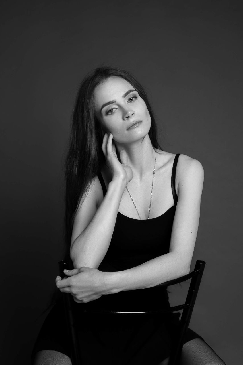 Аделла Гирс