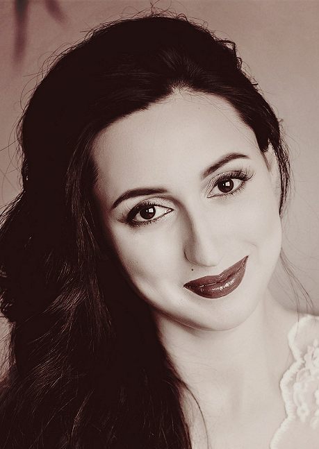 Алина Менькова