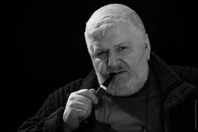 Олег Озернов