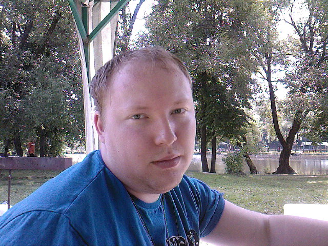 Андрей Певец