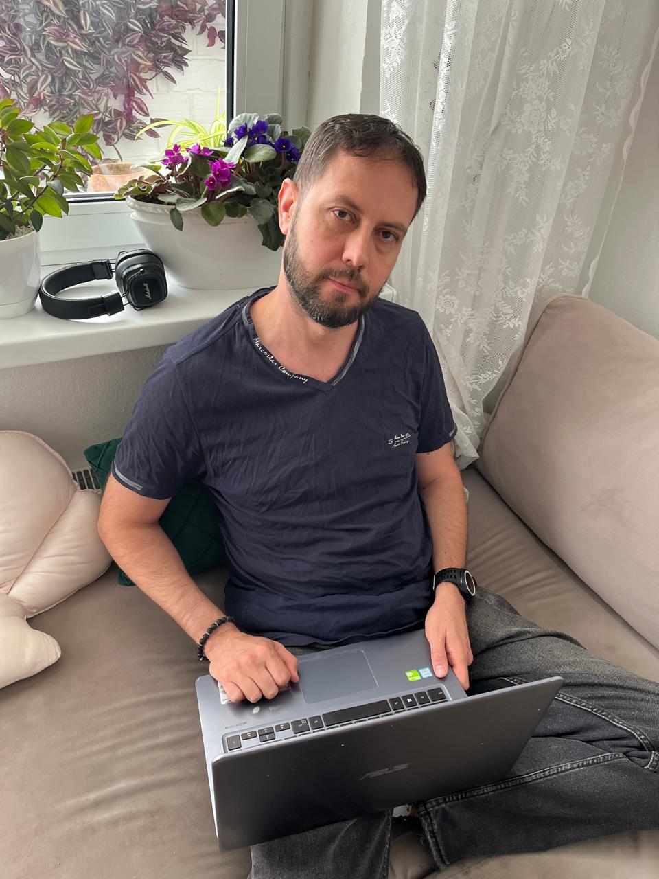 Евгений Отставнов