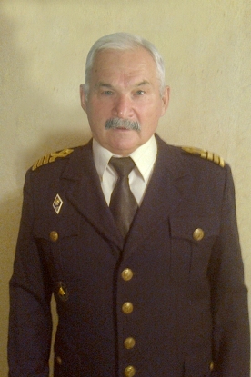 Лев Ефремов