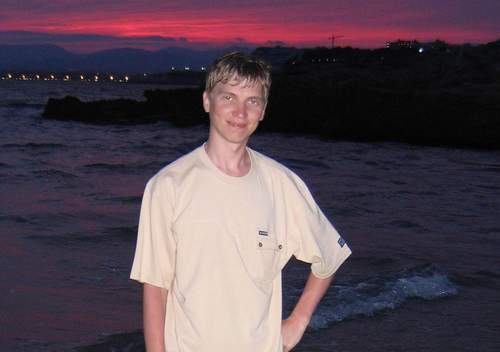 Владимир Антонов