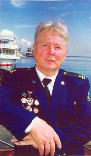 Владимир Устюжанинов