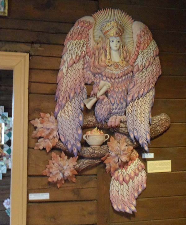 название название