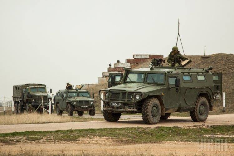 название название