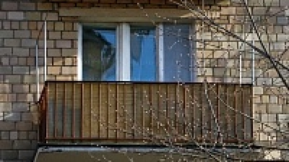 Мужчина упал с четвертого этажа и остался жив armud.az.