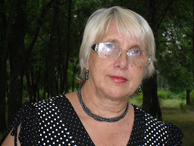 Лариса Веселкова