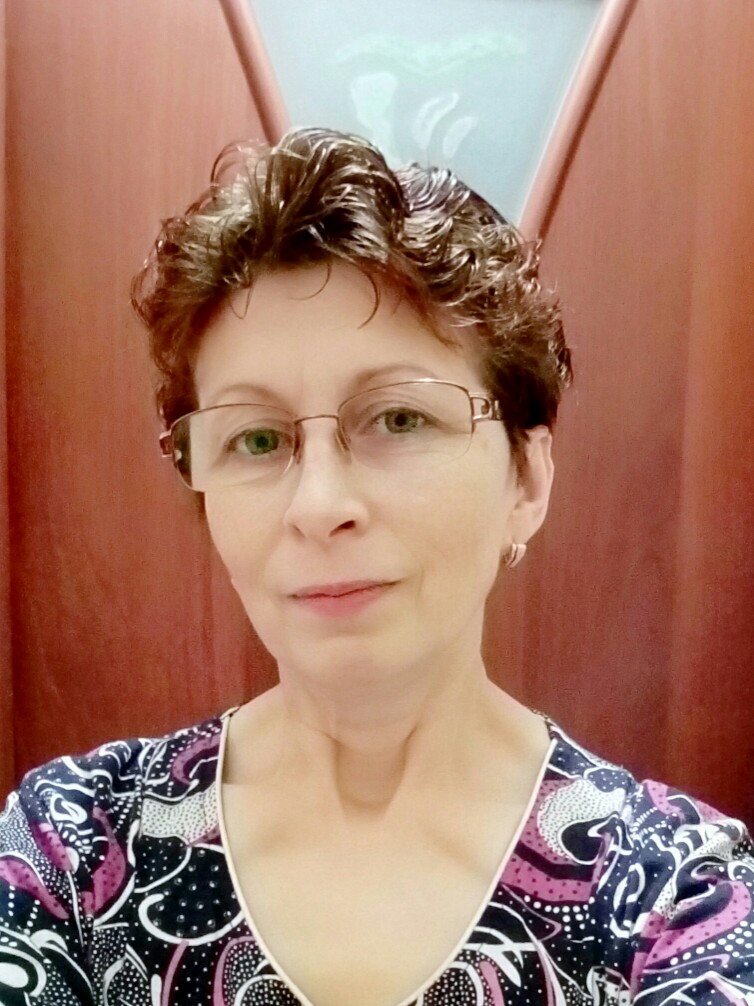 Елена Белешова