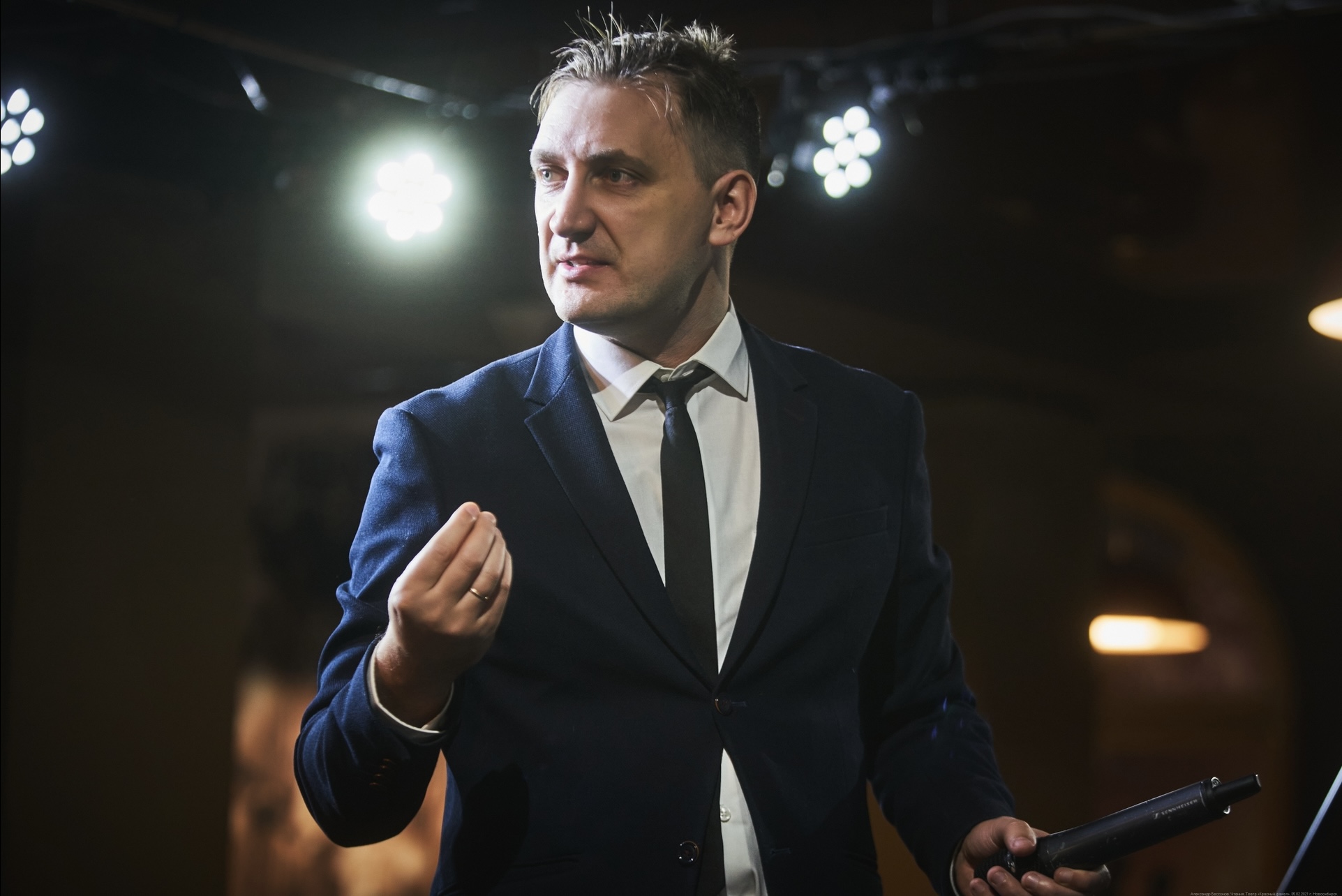 Александр Бессонов