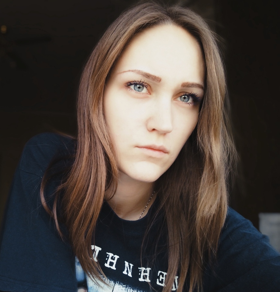 Аня Саутова
