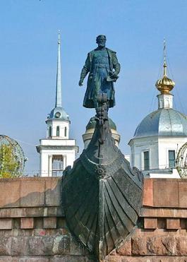 памятник афанасию никитину в твери фото