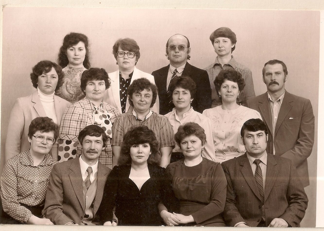 Смотреть Как гно в бетономешалке: крик души украинки о поездке на родину взбудоражил сеть видео Смотреть Как гно в бетономешалке: крик души украинки о поездке на родину взбудоражил сеть видео